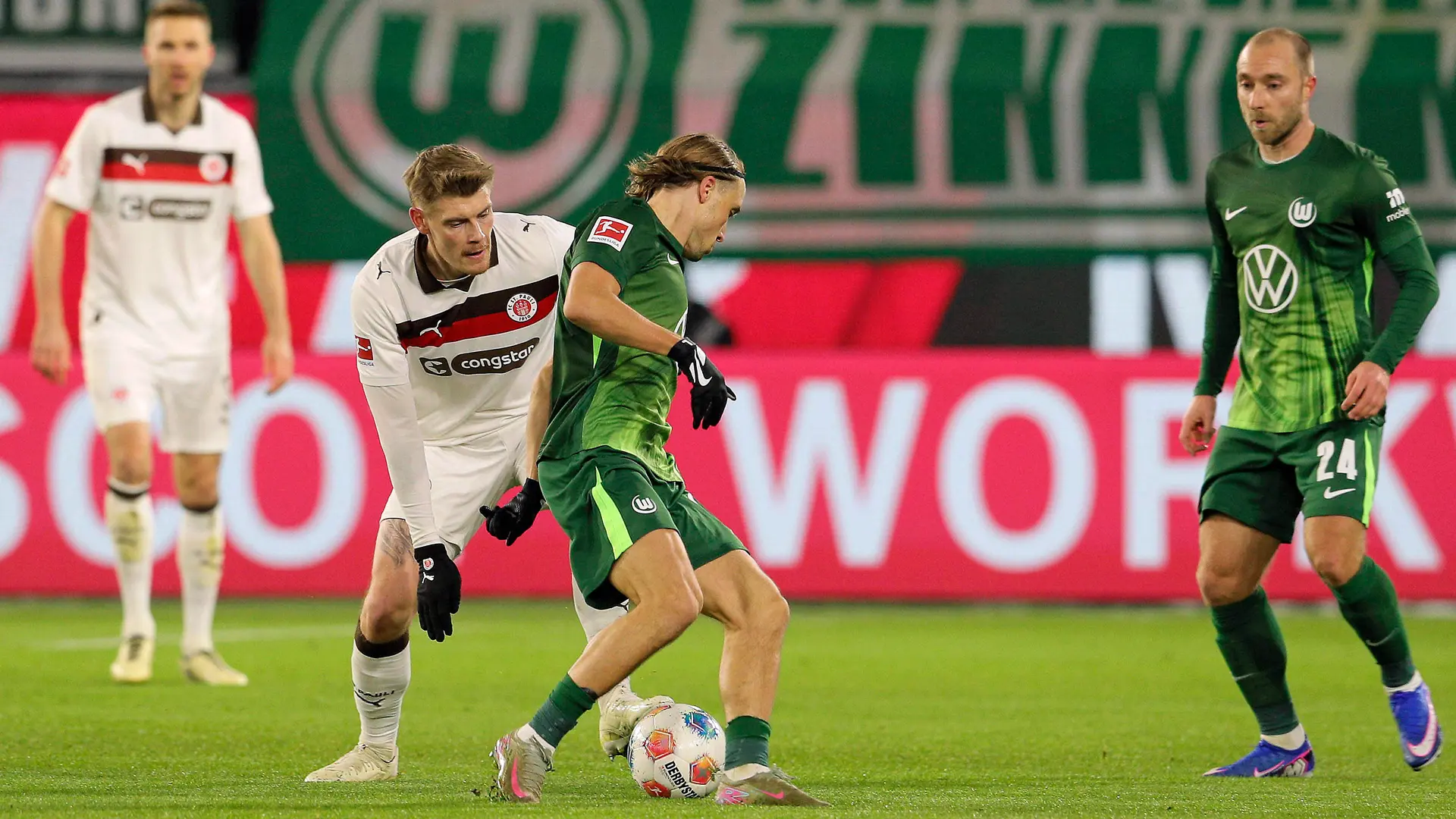 Showdown am Millerntor: St. Pauli und Wolfsburg kämpfen um die Relegation