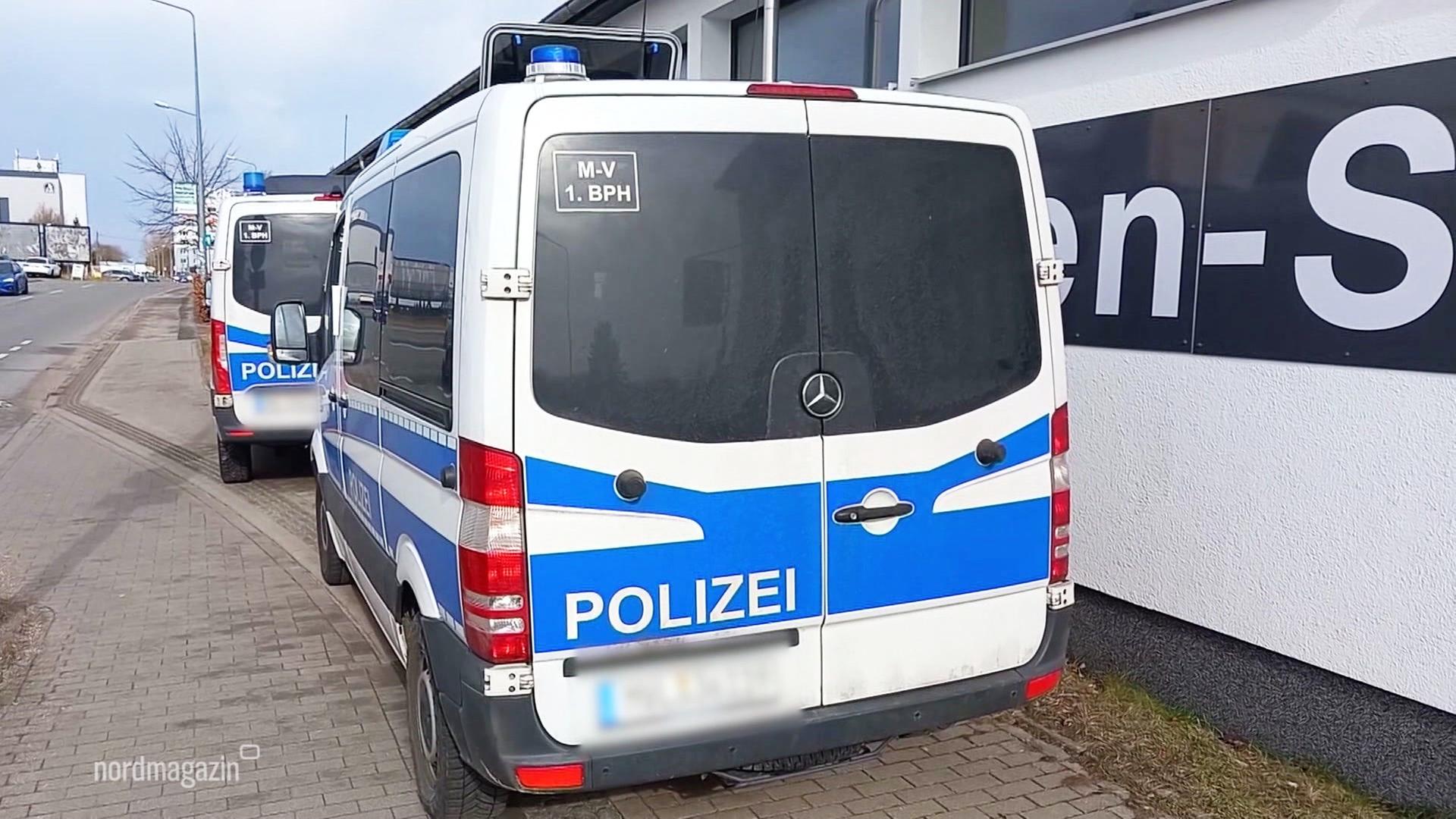 Razzia in Rostock: Polizei nimmt Firmengeflecht ins Visier