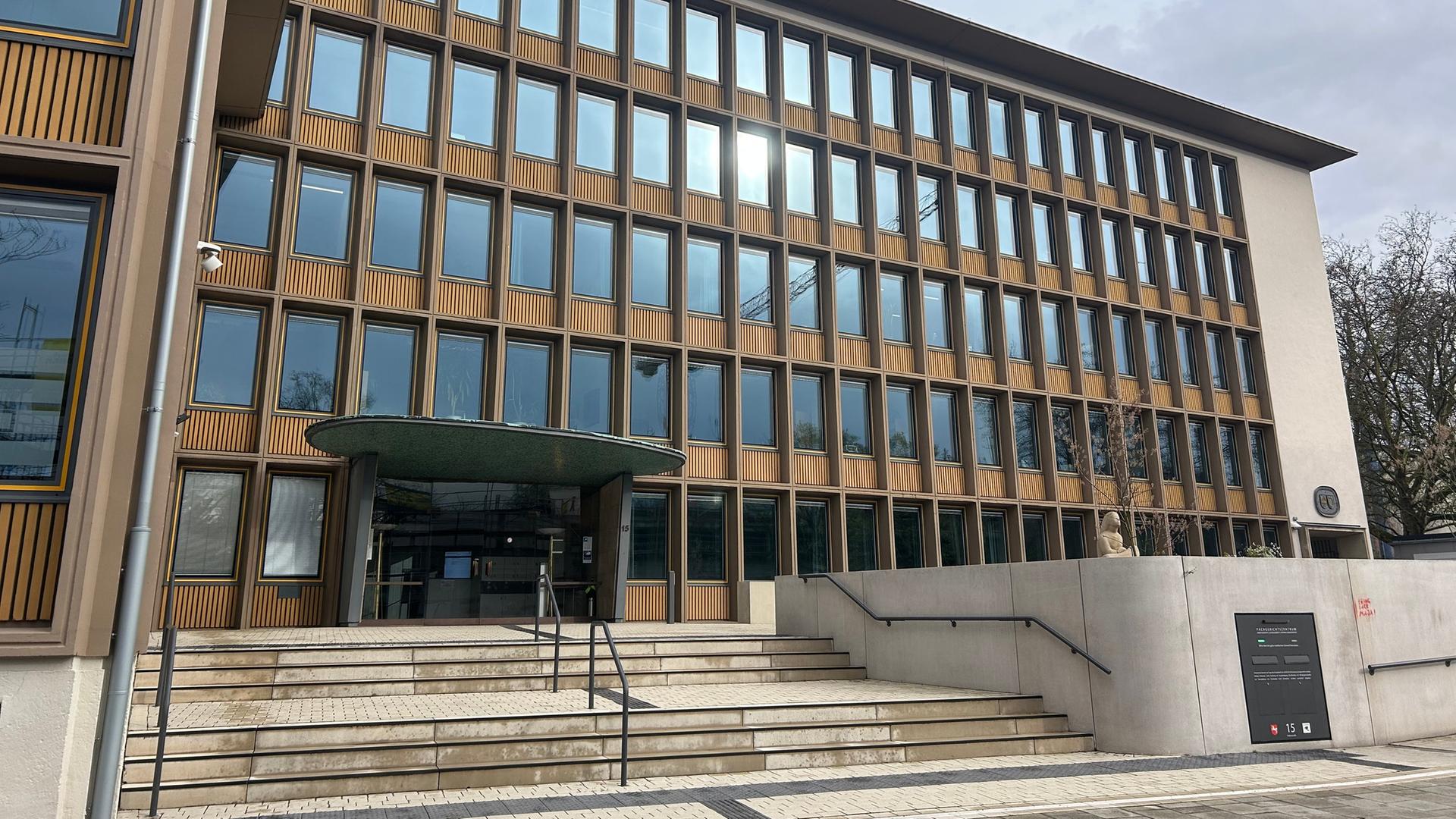 Das Gebäude des Verwaltungsgerichts Osnabrück. | Paul Hintzke / NDR