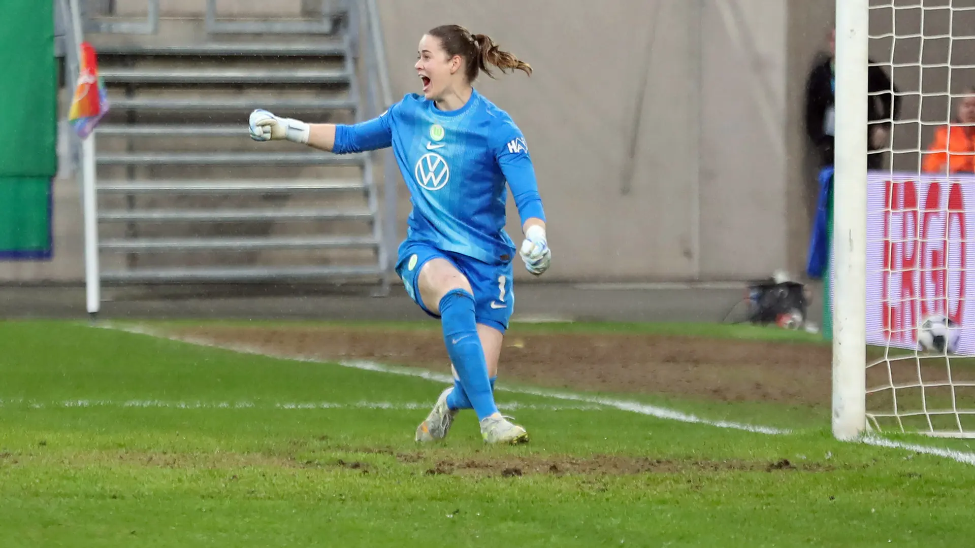 Wolfsburg gegen Jena: Das Elfmeter-Drama im Video