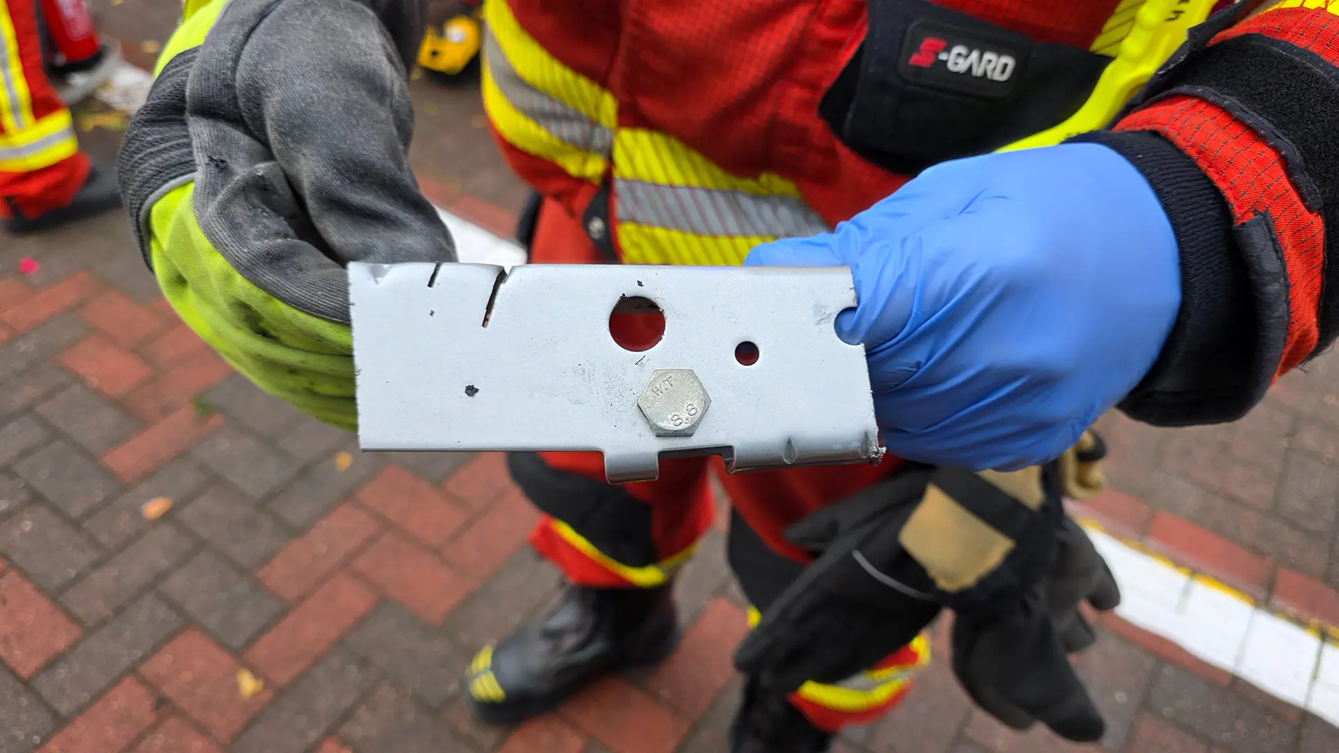 Eingeklemmter Finger löst Feuerwehreinsatz in Meldorf aus | ndr.de