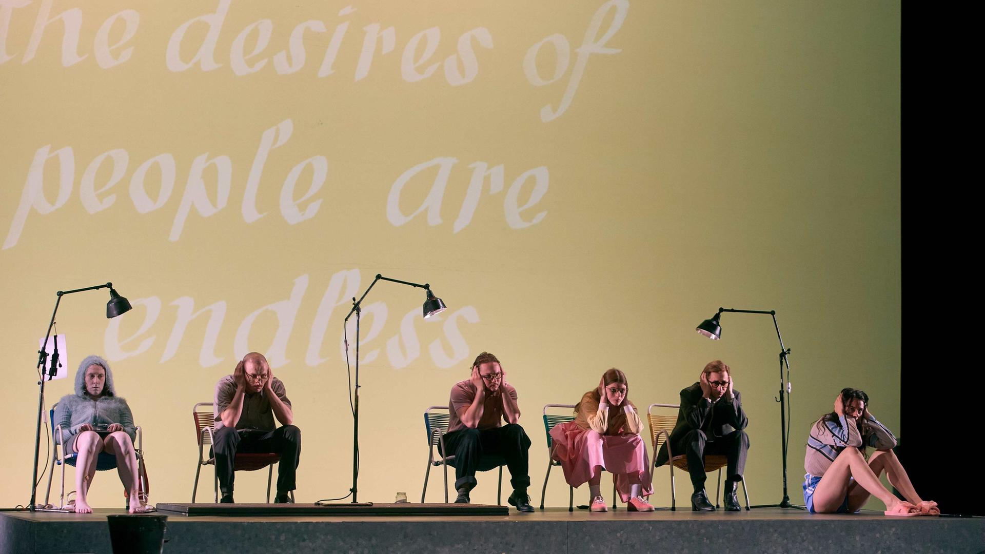 Premiere: Volkstheater Rostock zeigt Tragikomödie "Die Ratten"