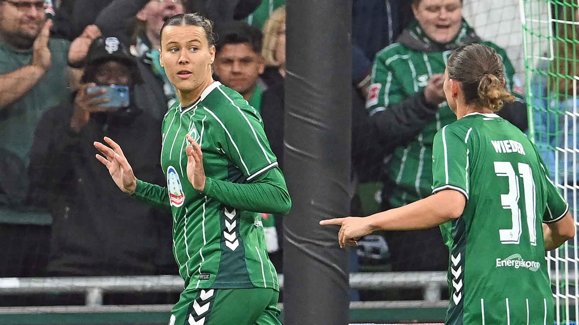 Werder Bremen feiert dank Larissa Mühlhaus den Derbysieg gegen den HSV