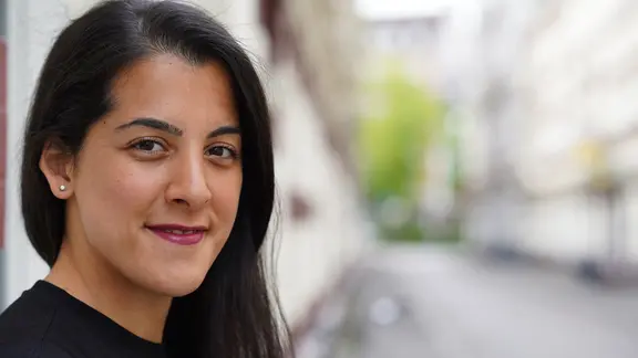 Die Boxerin Dilar Kisikyol im Porträt. | Dilar Kisikyol Die Boxerin Dilar Kisikyol im Porträt.