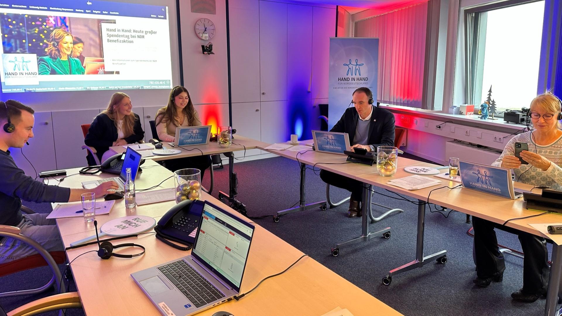 NDR Benefizaktion „Hand in Hand“: Heute großer Spendentag in SH
