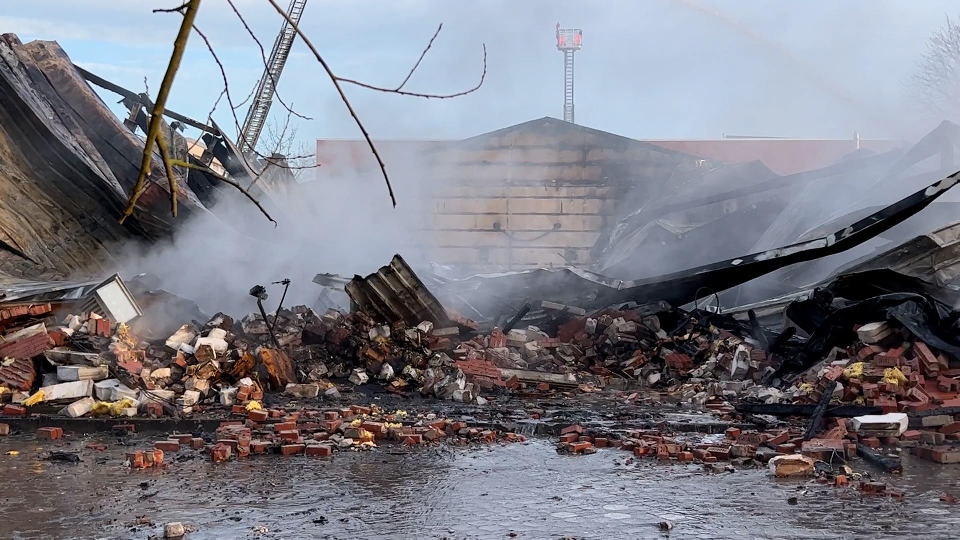 Nach Bränden: Bau einer neuen Sporthalle startet in Finkenwerder