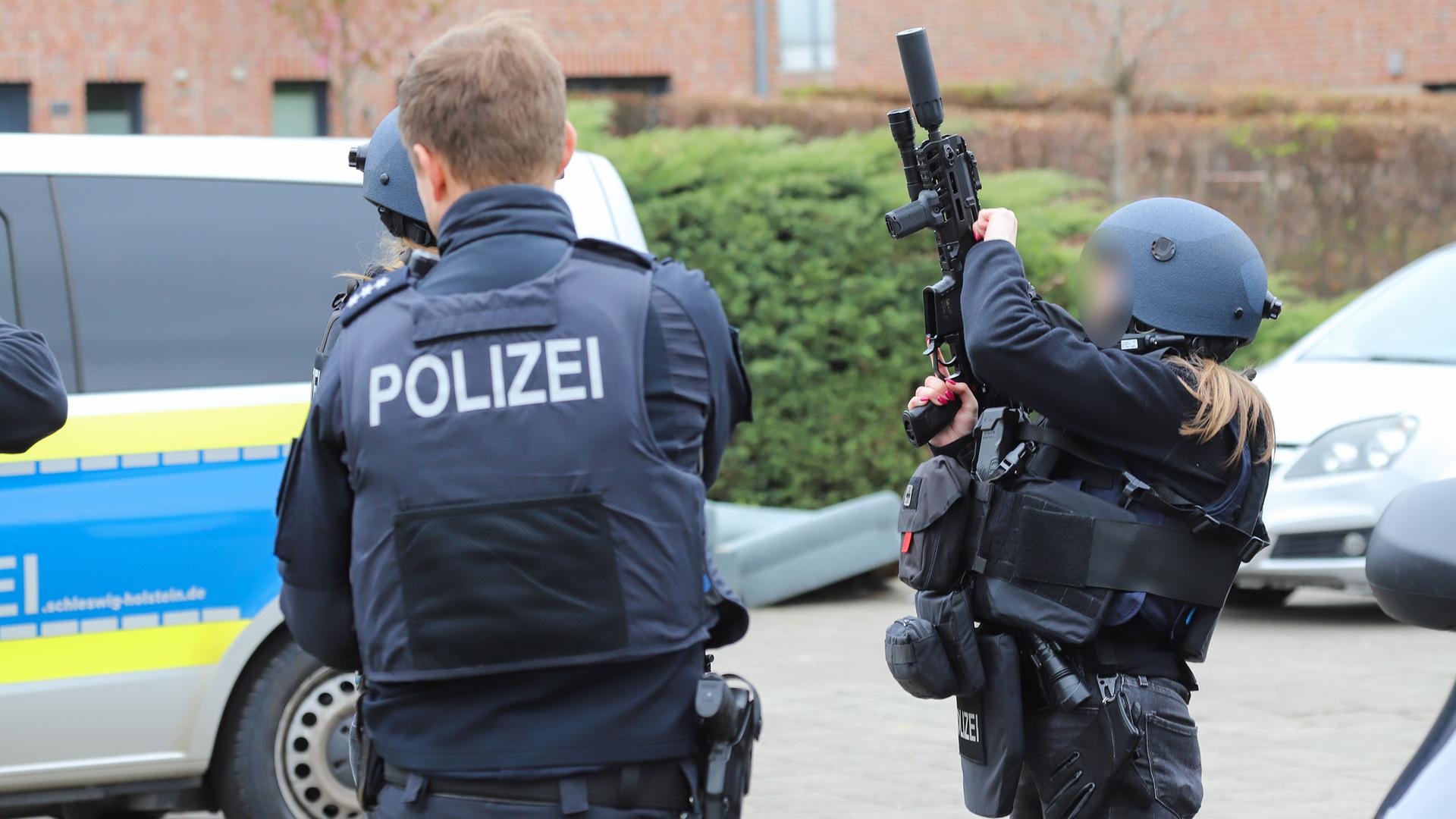 Polizeieinsatz in Rellingen: Polizist gibt Schuss ab