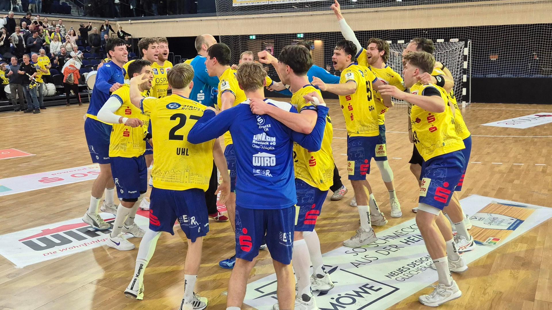 Handball: Empor Rostock besiegt Tabellenzweiten Hildesheim