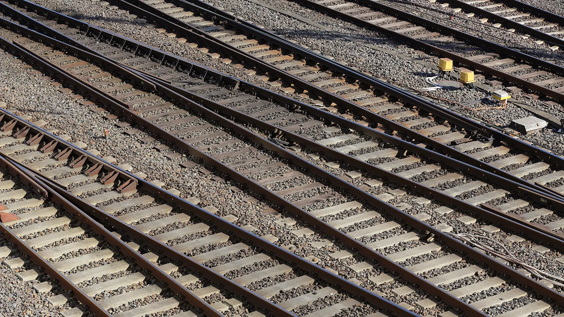 Weichenstörung im Kreis Pinneberg: Probleme im Bahnverkehr