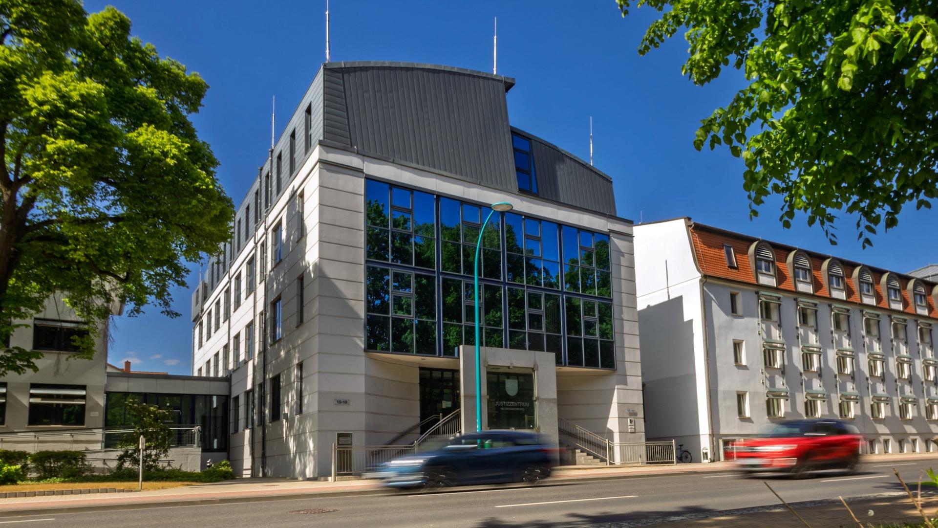 Neubrandenburg: Prozessauftakt wegen versuchten Totschlags