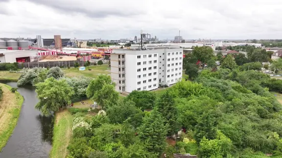 Eine Luftaufnahme der Flüchtlingsunterkunft Haffburg in Wismar.