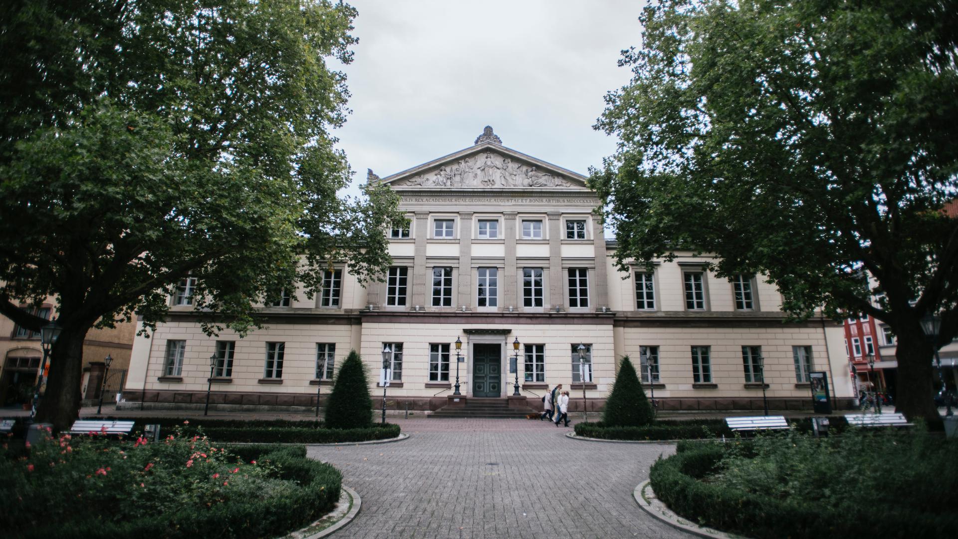 Der Wilhelmplatz der Universität Göttingen. | Julius Matuschik