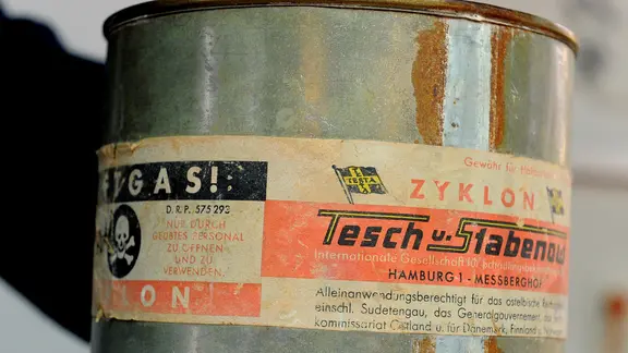 Eine Dose des Giftgases Zyklon B.