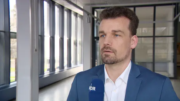 Philipp Hasse vom Landeskriminalamt Niedersachsen