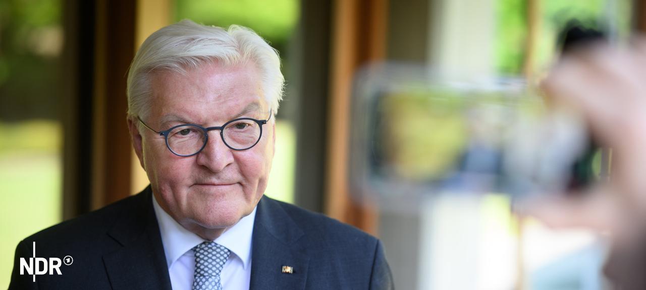 Bundespräsident Frank-Walter Steinmeier während einer Pressekonferenz im Juni 2025 in Japan. | Bernd von Jutrczenka/dpa Bundespräsident Frank-Walter Steinmeier während einer Pressekonferenz im Juni 2025 in Japan.