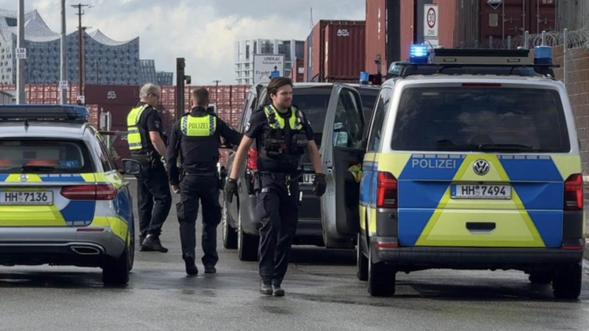 Polizei fasst mutmaßliche Drogenkuriere im Hamburger Hafen