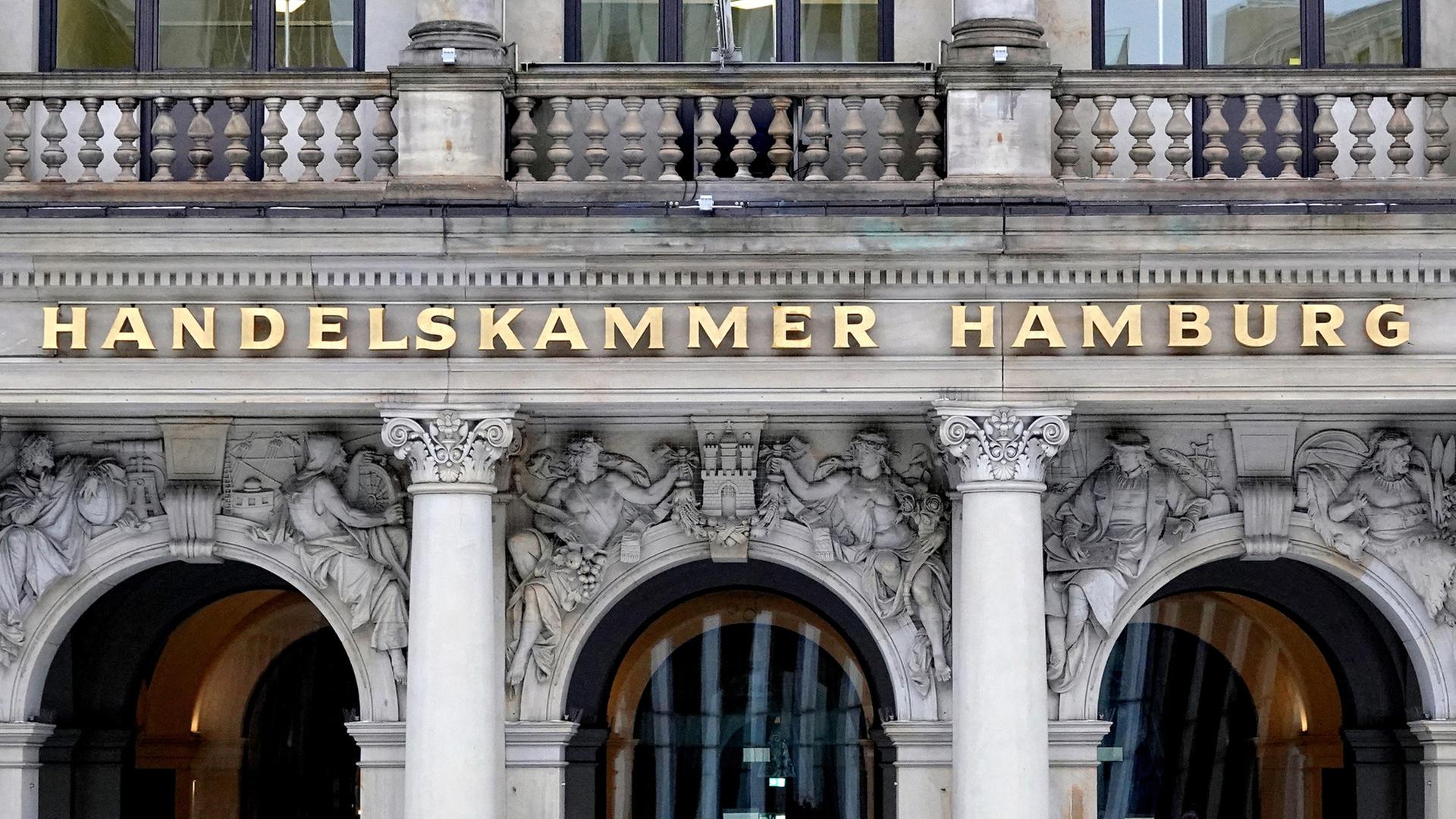 „Red Storm Business“: Hamburger Firmen üben für den Krisenfall