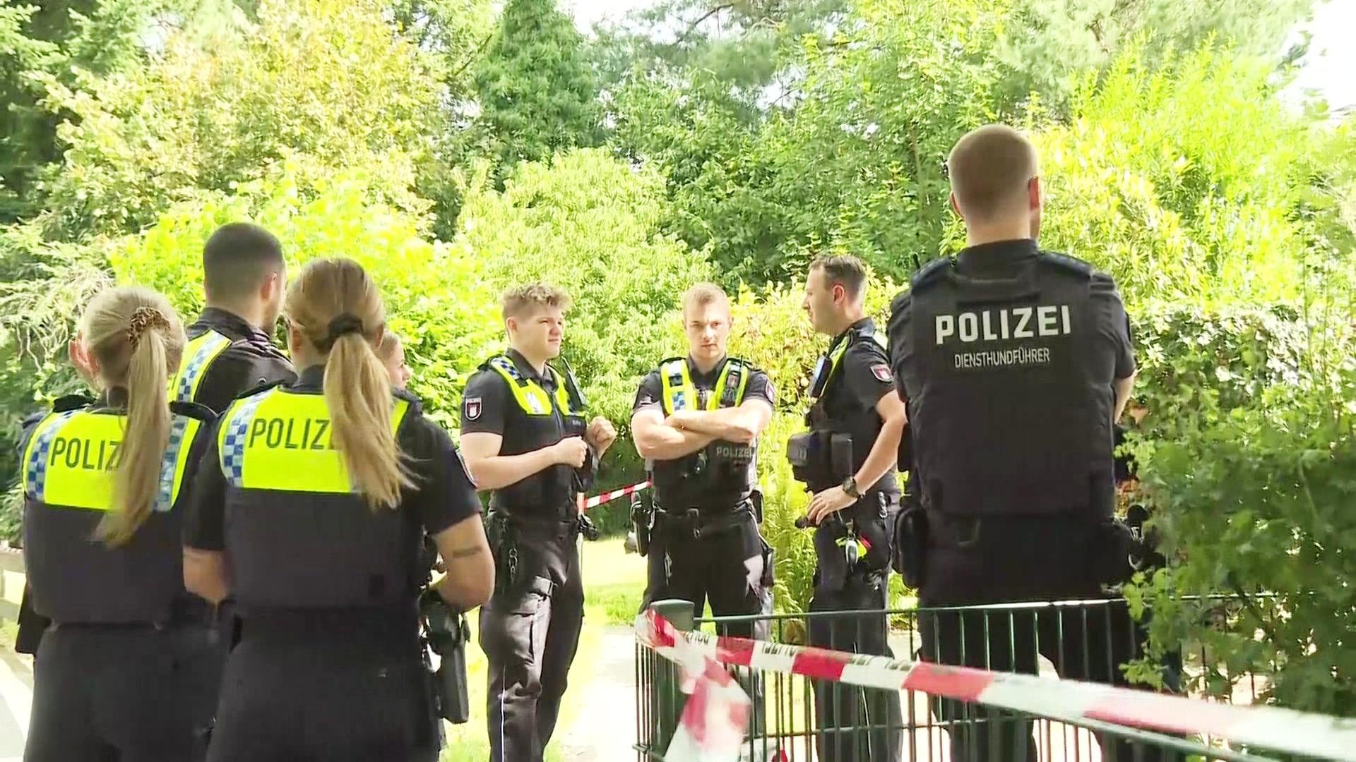 Hamburger Polizei schießt in Farmsen-Berne auf bewaffneten Mann