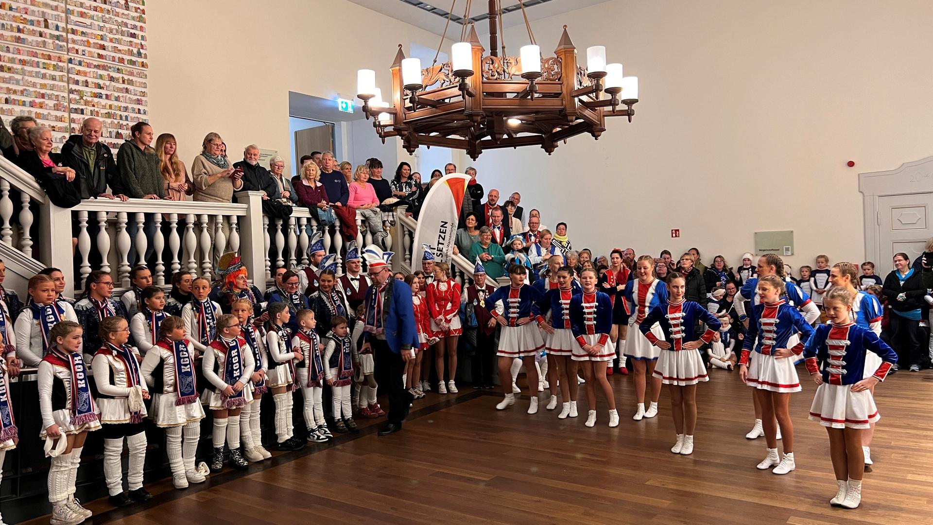 Region Rostock: "Fünfte Jahreszeit" startet mit Umzügen