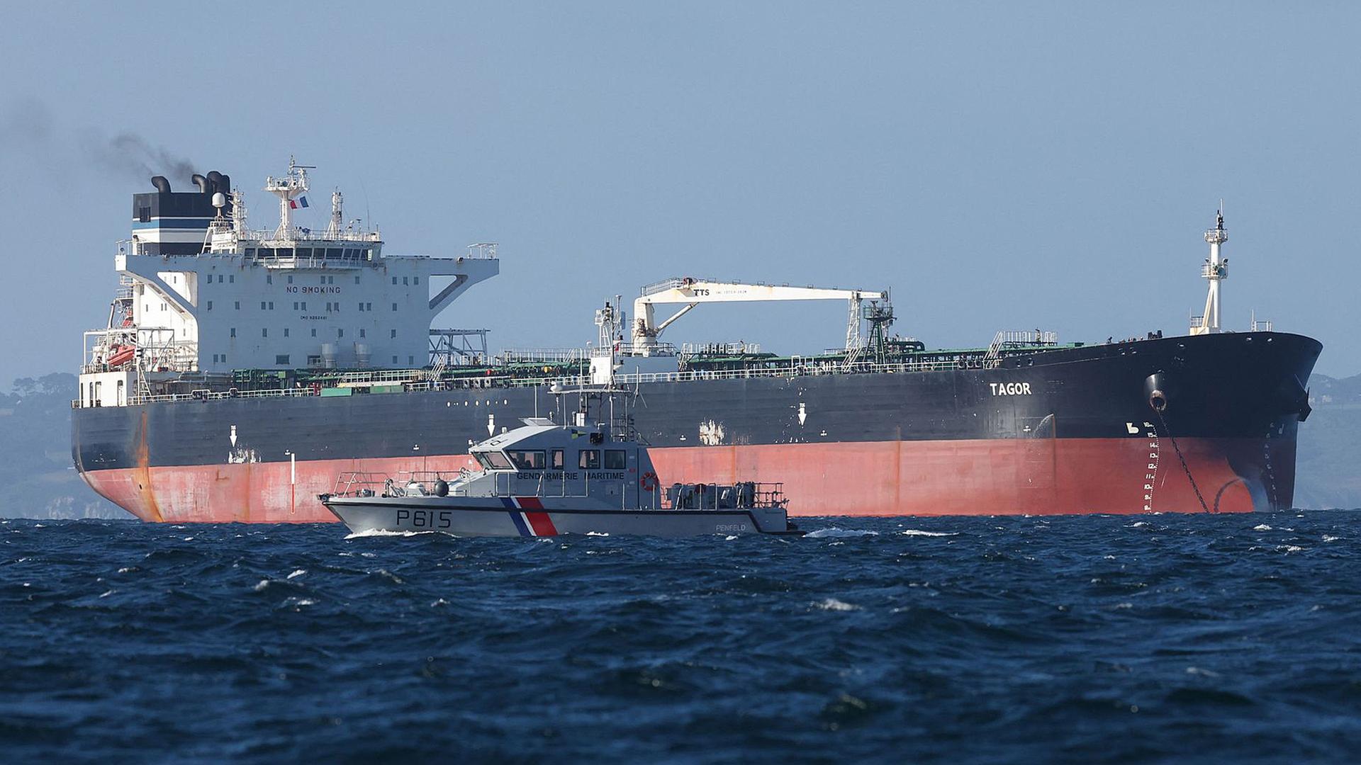 Russland reagiert auf den Druck gegen seine Schatt