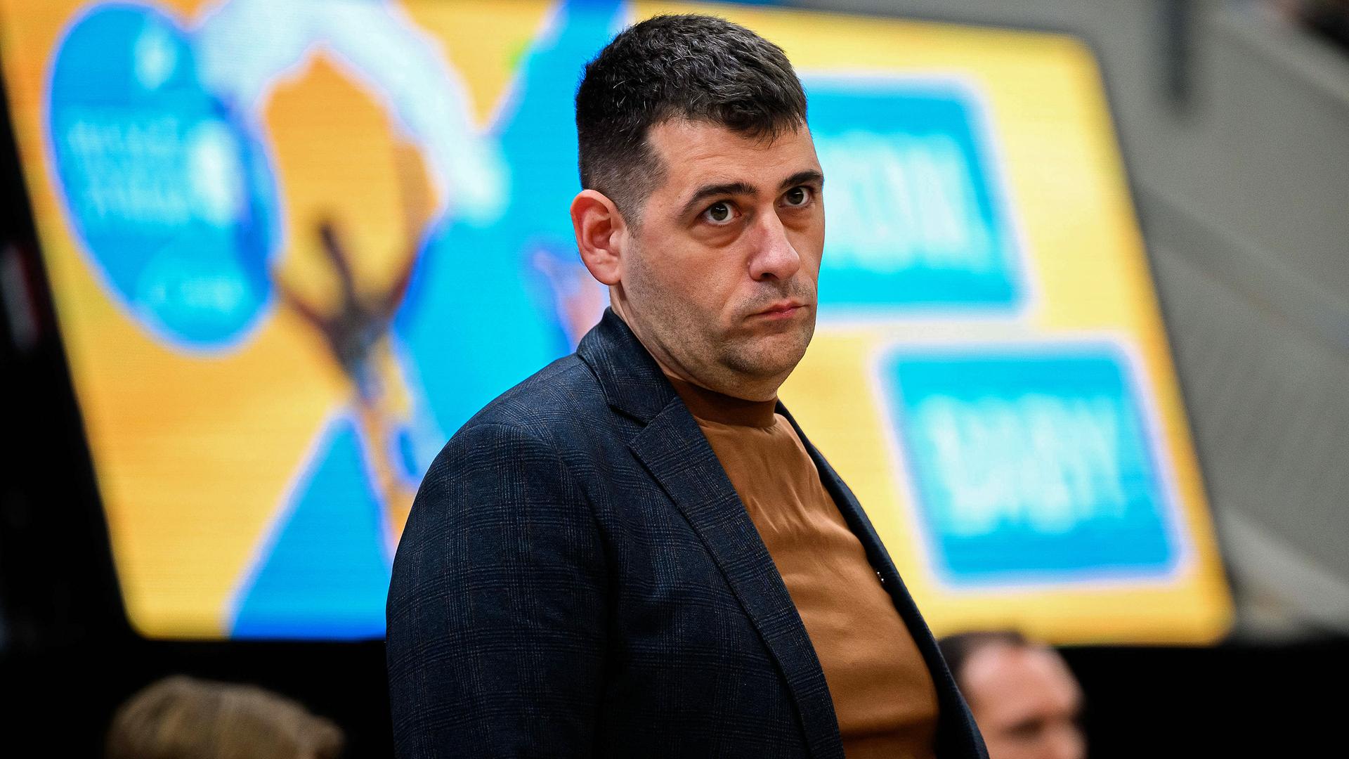 Kostas Papazoglou als Headcoach der Löwen Braunschweig | IMAGO / wolf-sportfoto