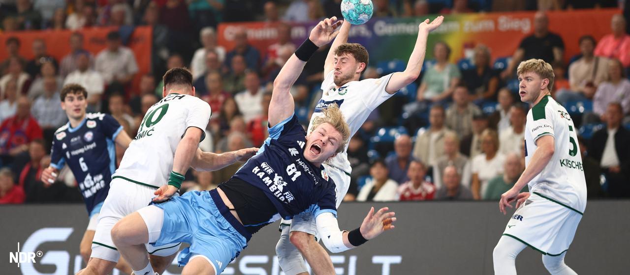 Martin Hovde (HC Hamburg) beim Torwurf im Heimspiel gegen Wetzlar