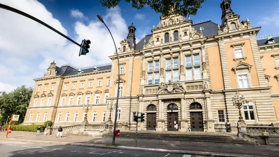 Strafjustizgebäude des Landgerichts Hamburg am Sievekingplatz.