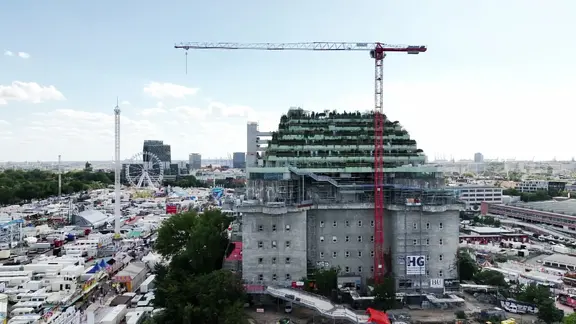 Der überbaute Bunker an der Feldstraße auf St.Pauli