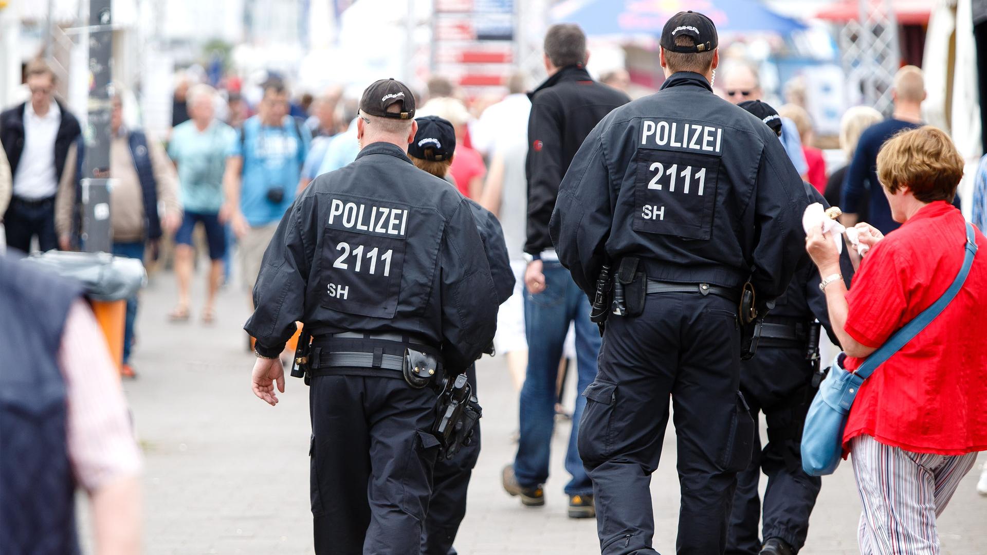 Kieler Woche 2026: Sicherheit durch Messerverbot, Kameras und Sandsäcke