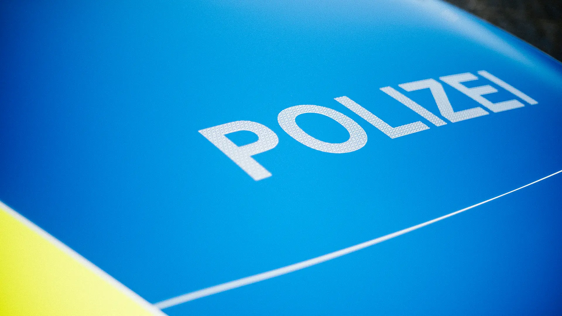 Zug erfasst zwei menschen im landkreis schaumburg beide sterben ndr de
