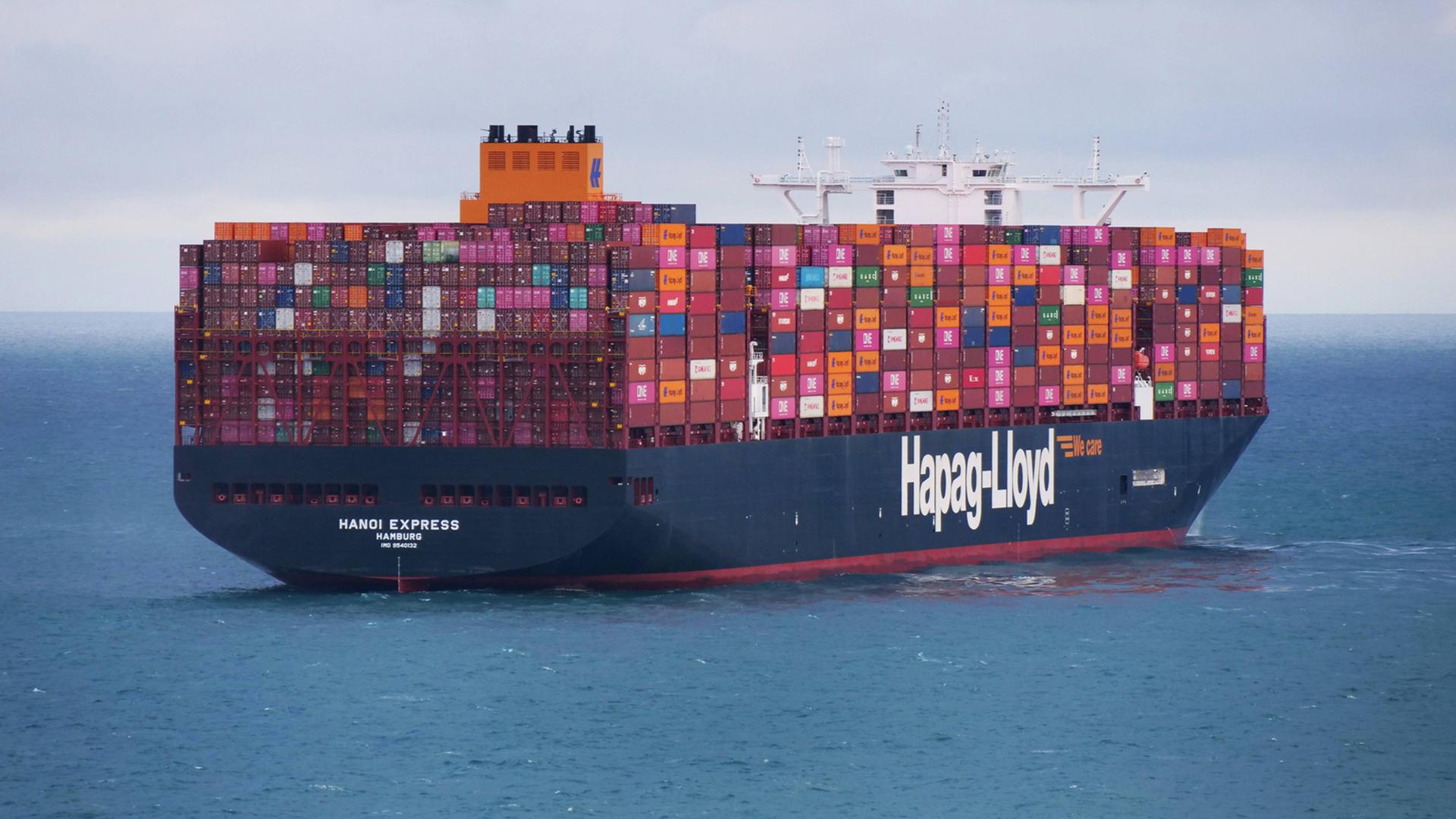 Gewinn bei Hamburger Reederei Hapag-Lloyd bricht ein