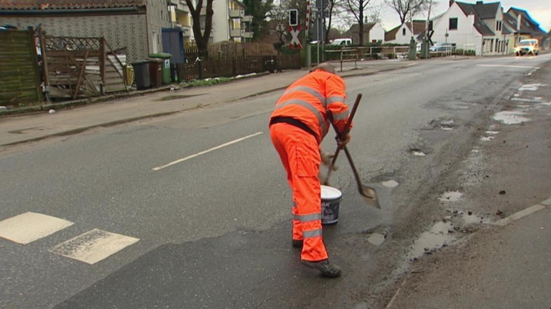Kaputte Straßen: Schadstellen im Landkreis Rostock werden behoben