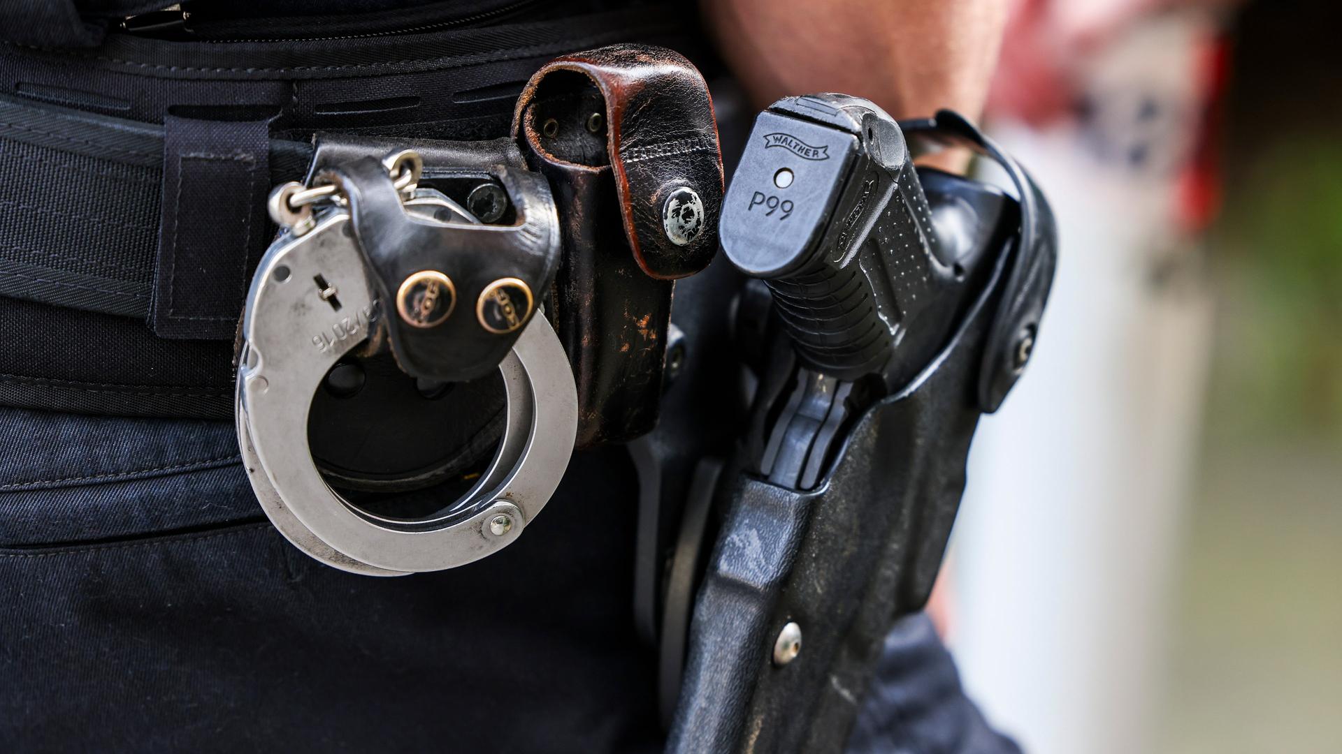 Rostock: Mann in Untersuchungshaft nach Raub in einer Wohnung