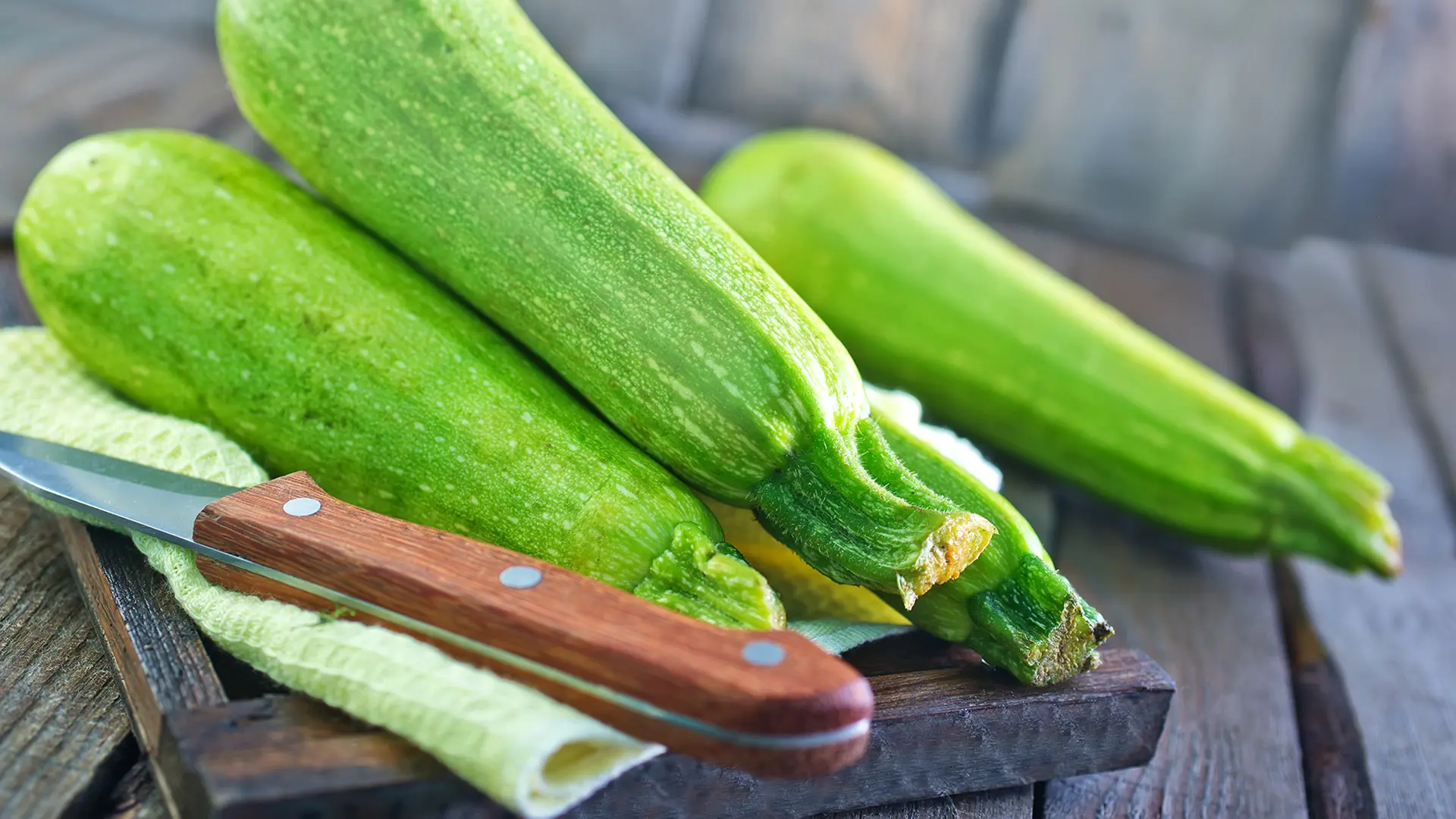 Zucchini: Gefüllt, gegrillt und als Puffer ein Genuss