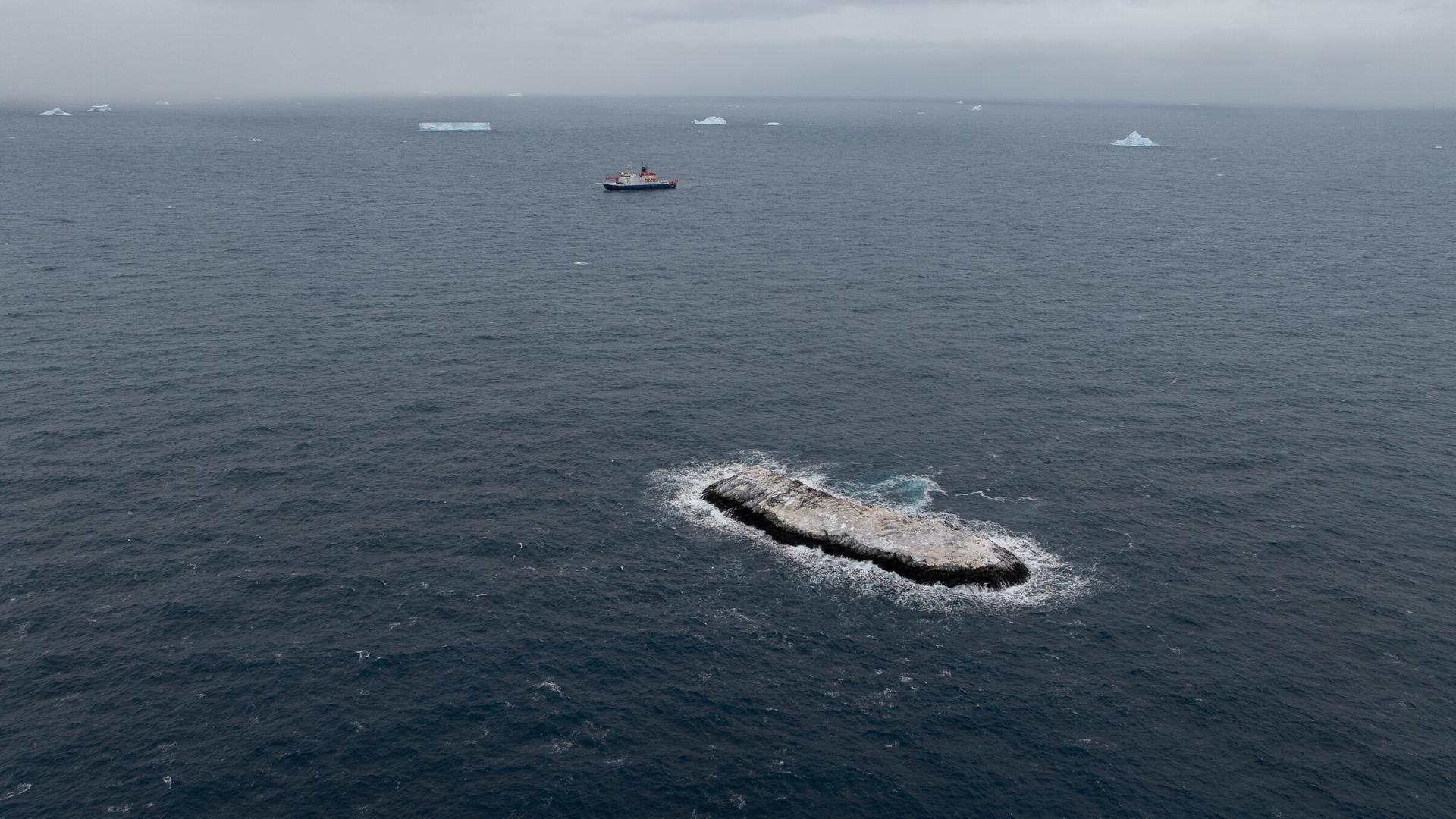 Forscher entdecken unkartierte Insel in der Antarktis