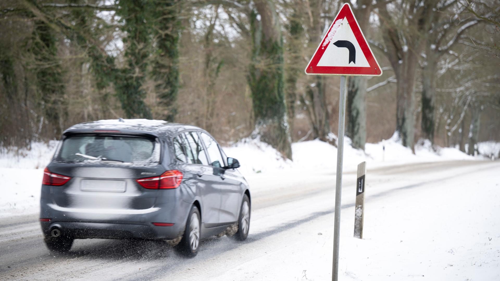 Liveticker MV: Tief "Gunda" sorgt für Eisregen, Glätte und Busausfälle