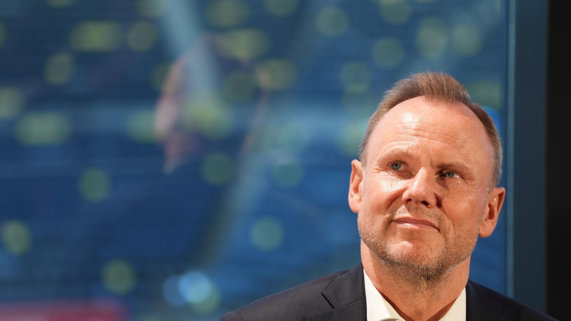 Hamburg will besseren Schutz von Frauen und Kindern im Internet