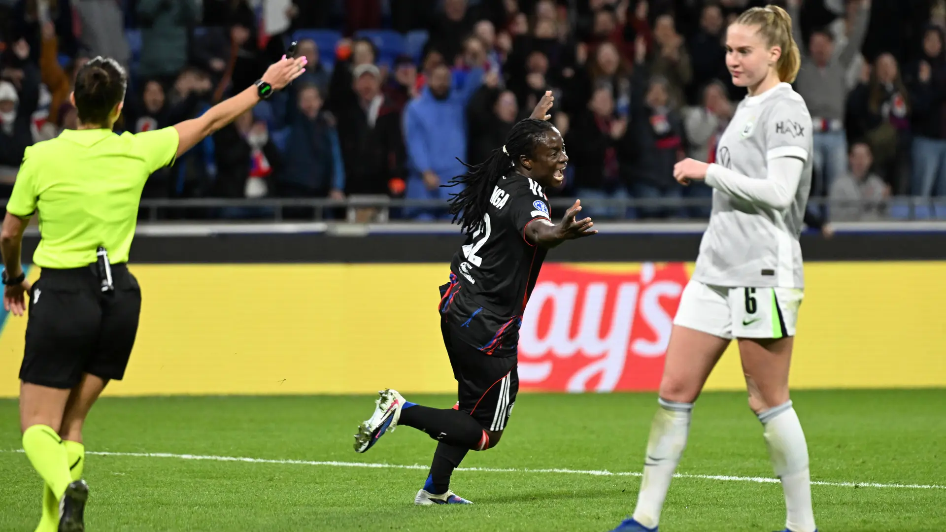 VfL-Fußballerinnen bei OL Lyonnes mit viel Herz, aber zu wenig Klasse