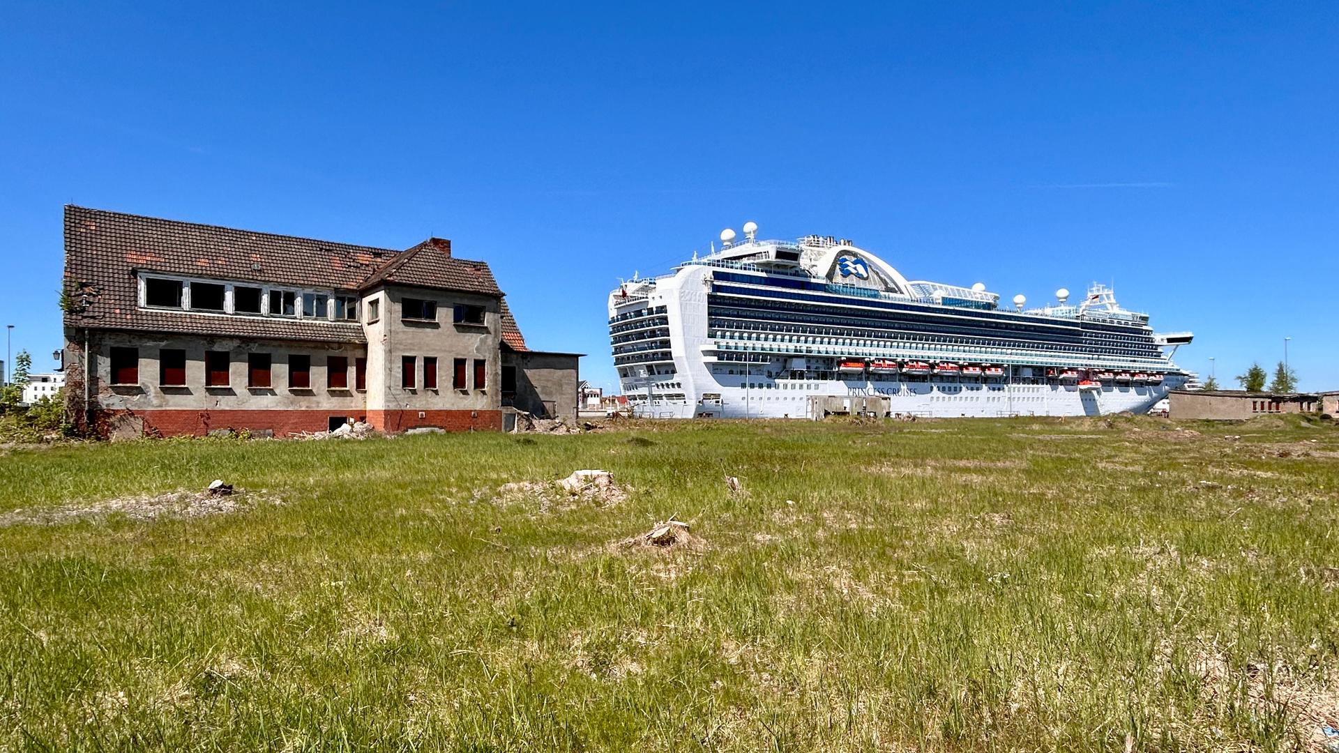 Warnemünde: Fünf Millionen Euro Auftrag für Offshore Quartier