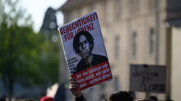 Unterschreiben Sie mit der Aufschrift Unterschreiben Sie mit der Aufschrift