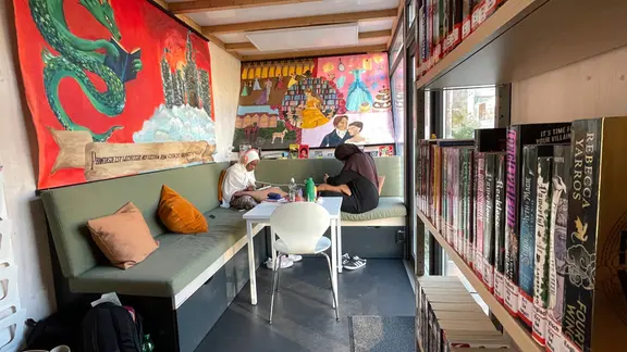 오스나브뤼크 시립도서관 옆의 타이니 라이브러리