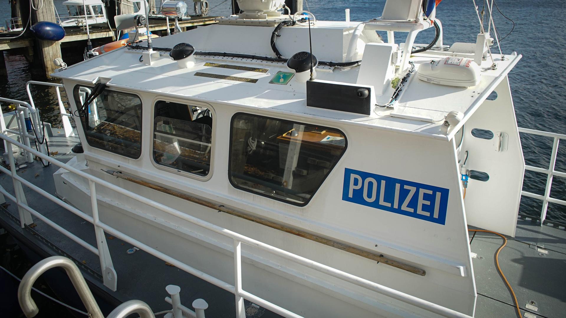 Ein Schiff der Kieler Polizei | NDR, Anne Lemo