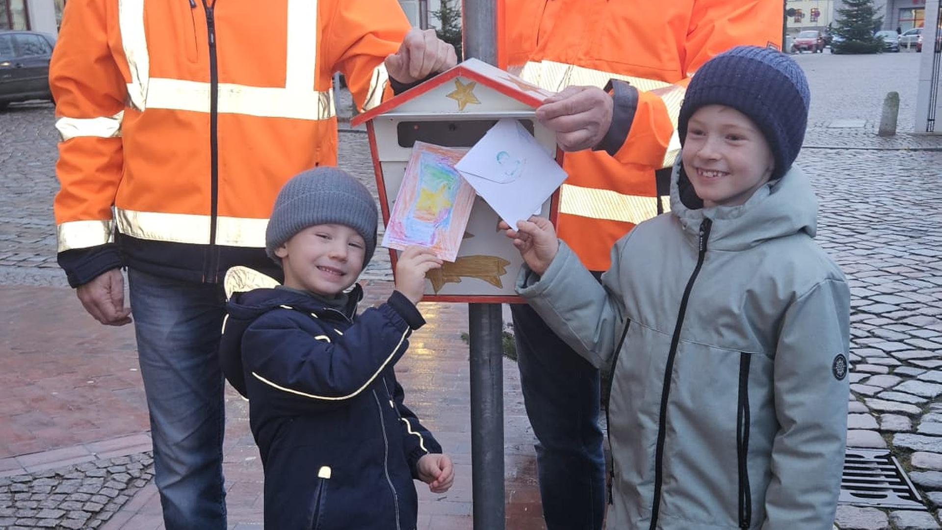 Weihnachts-Briefkasten in der Innenstadt von Bad Doberan