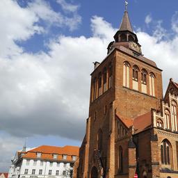 Das Bild zeigt die Pfarrkirche St. Marien in Gestrow