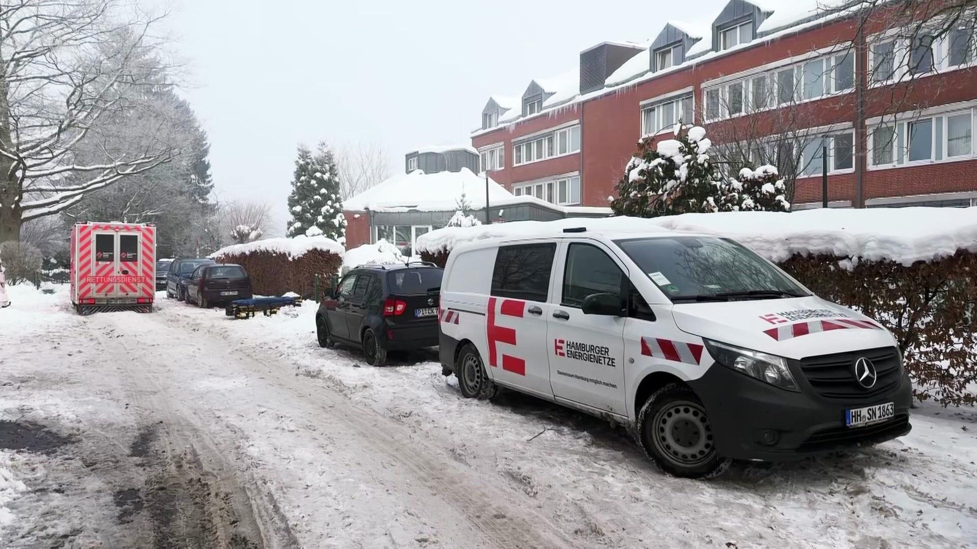 Brand in Hamburg: Etliche Haushalte in Othmarschen ohne Strom