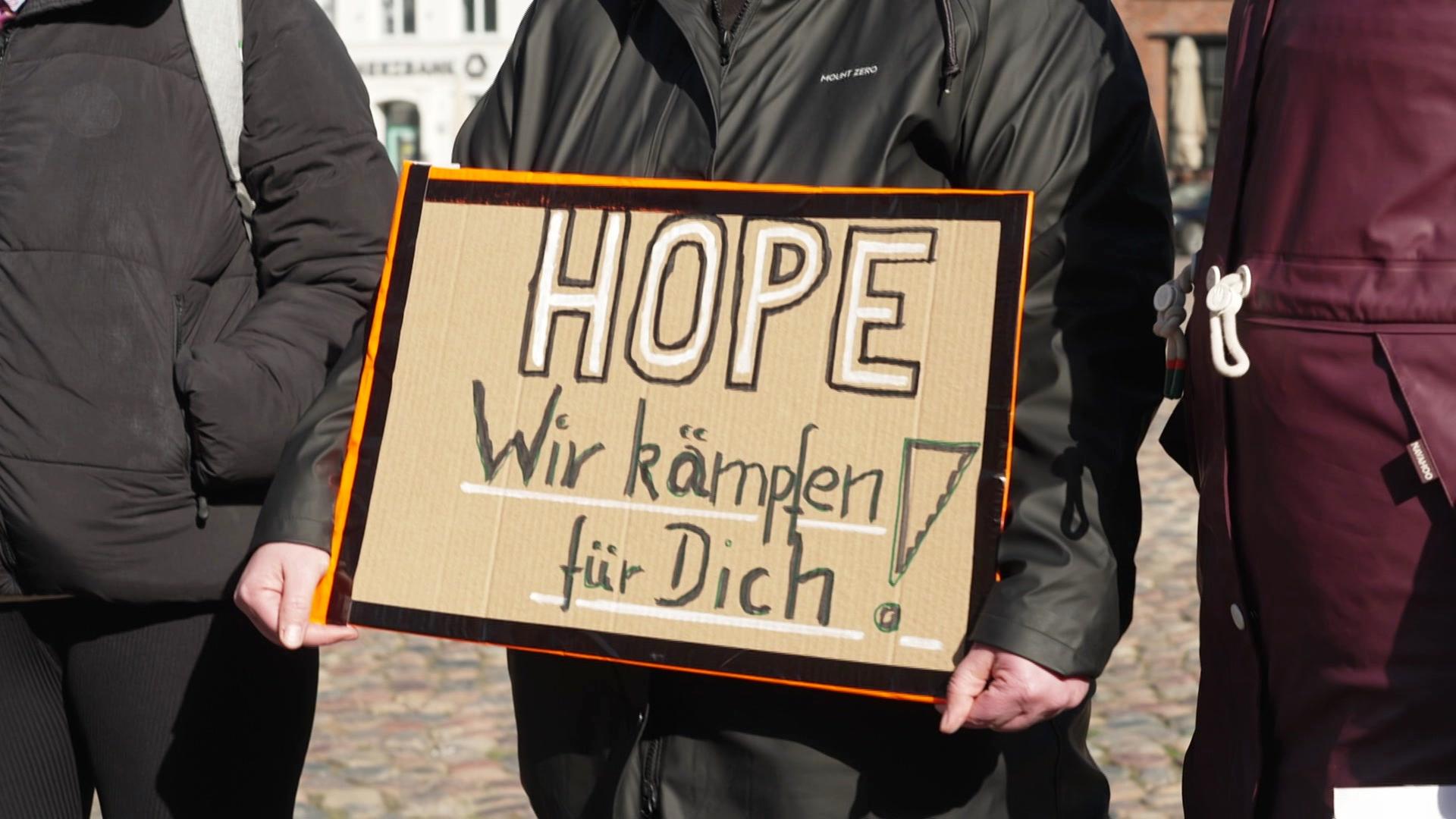 Demonstration für den Wal in der Wismarer Bucht