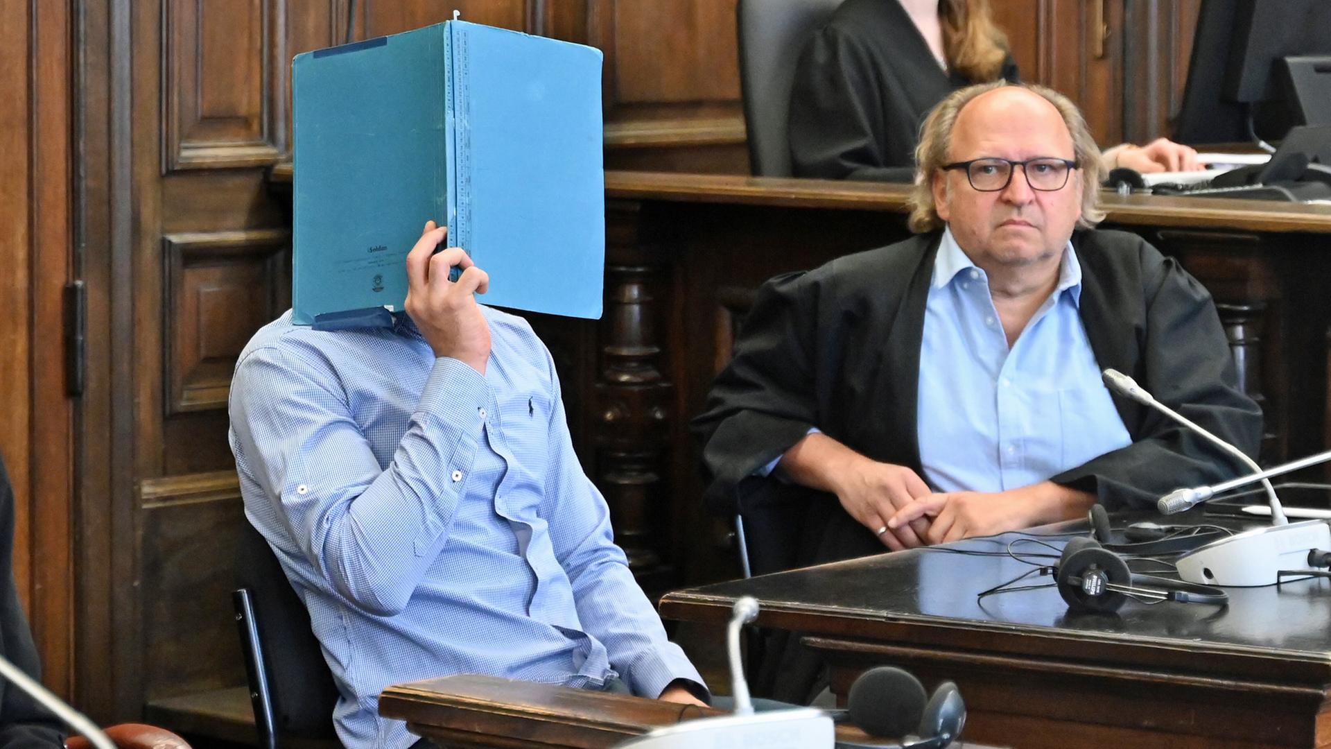 Tödlicher Balkonsturz in Eilbek: Strafe wird verkürzt