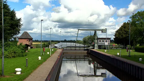 Die Gieselauschleuse ist momentan defekt und kann im Notbetrieb nur von Hand geöffnet werden.