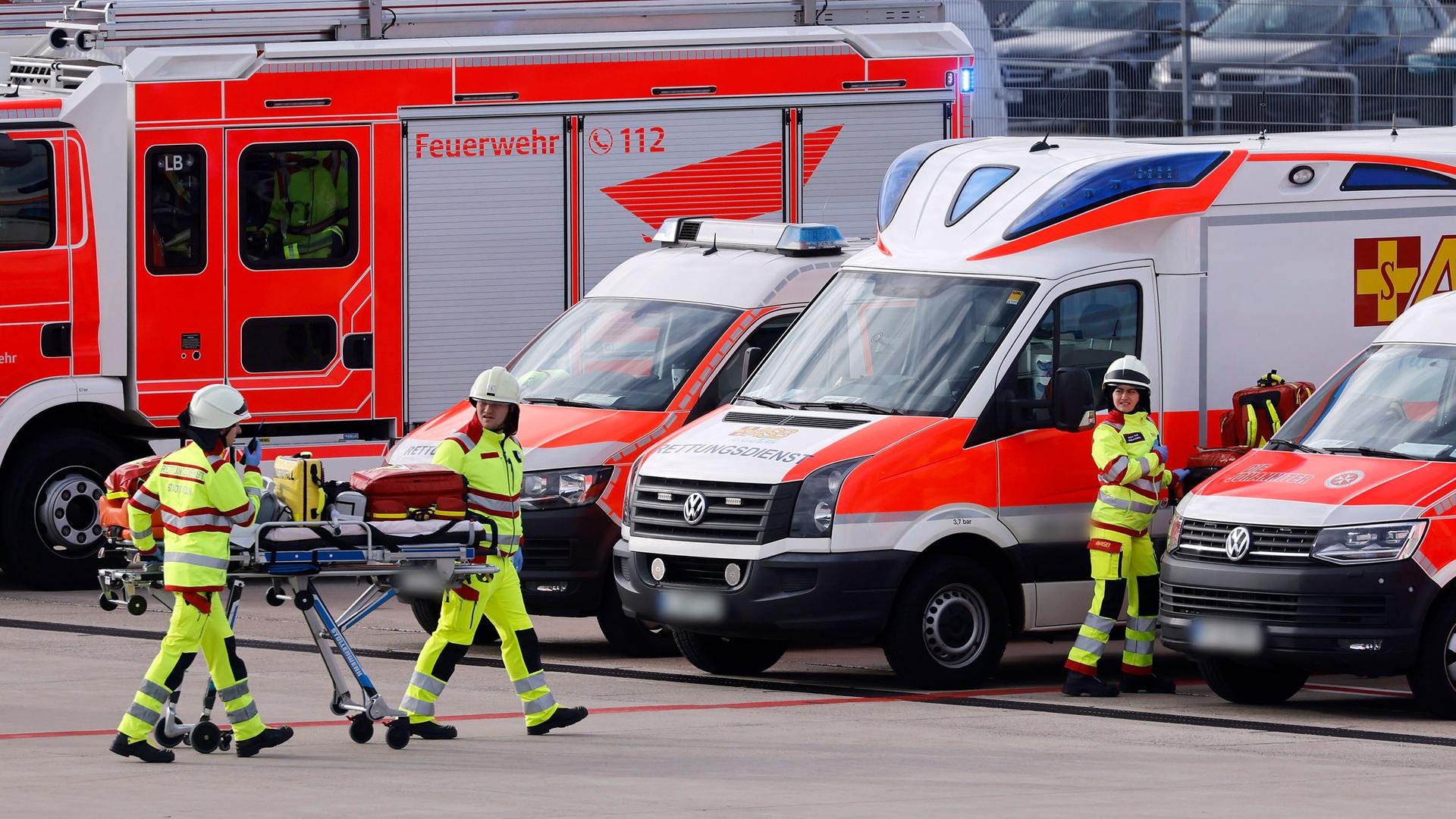 Tanklaster-Explosion: Retter üben Notfall am Flughafen Lübeck