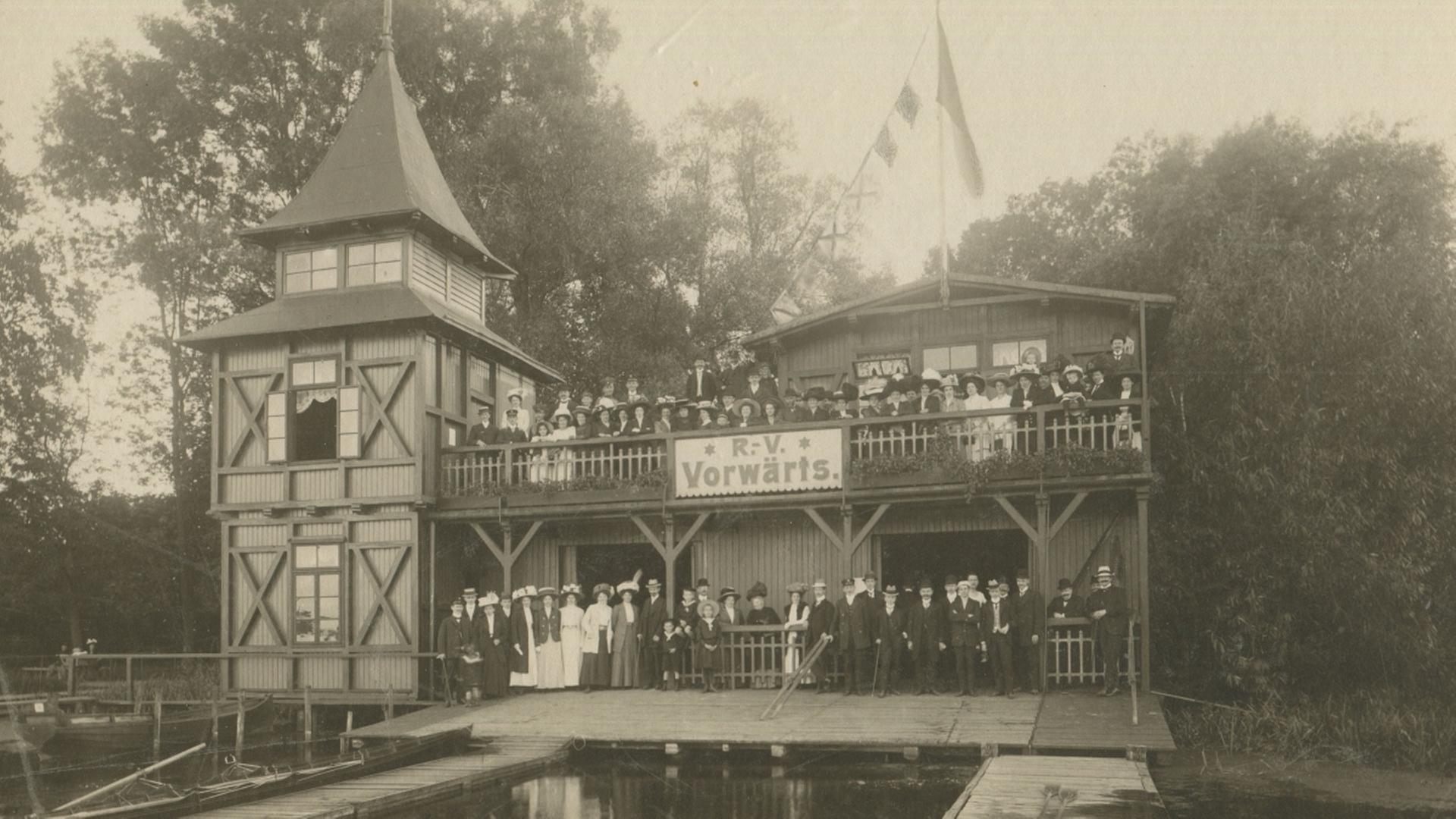 Schweriner Stadtarchiv: Dokumente zur Ruderbegeisterung des Großherzogs